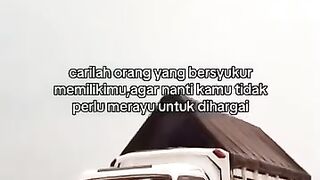 Carilah orang yg bersyukur memilikimu