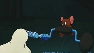 Tom Walks Straight Into Jerry’s Trap… Instant Regret! 😂🐭