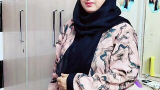 Jasmeen Ansari