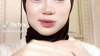 Juni Fariska - Hijab Beauty Indonesia