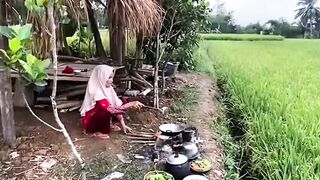 Traditional Sundanese Cooking in The Rice Field - Simple But So Delicious!