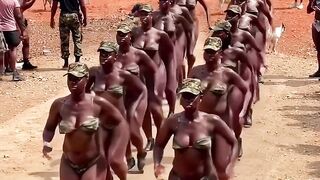 Tentara wanita seksi