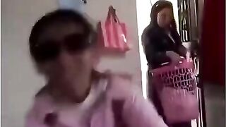 Talented little kid singing