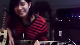 Priska lady guitarist
