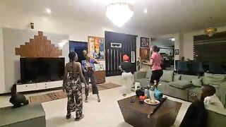 Dance 729