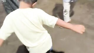 This kid's spontaneous move really brought the house down! 🔥