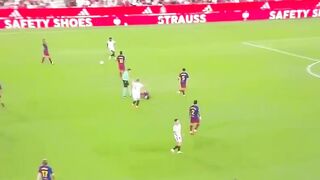 Momen kekesalan pelatih Sevilla