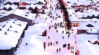 Keindahan alam Negeri Dongeng China Di Snow Town
