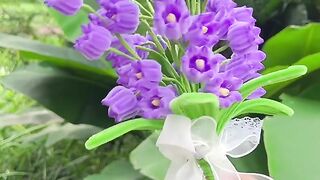 Don’t blink! 😍 Who knew something this simple could turn into such a beautiful flower? 💜🌸 Wait until you see the final result