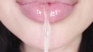 Cairan dari bibir indah