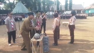 PEMBUKAAN PERKEMAHAN