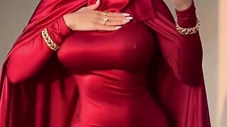 Baju merah mengoda 2