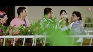 अरे कोई तो बचाओ! वरना मैं पानी पी-पी कर ही मर जाऊँगा