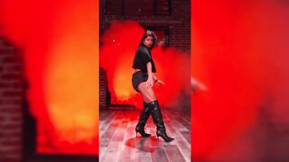 Indian Girl Kajal Arya Dance 10