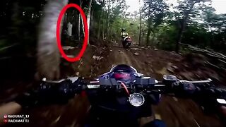 Detik detik Penampakan di hutan angker