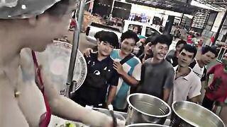 Dada wanita yg menggoda