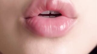 Bibir mungil buat menjilati