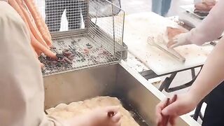Delicious food live