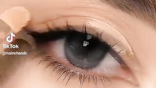Glamours Eyes Makeover 24