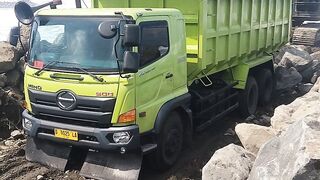Kerja sambil liburan 2