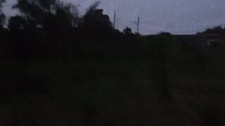 Kereta dimalam hari