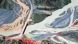 Keindahan alam Negeri Dongeng China Di Anjihai Grand Canyon