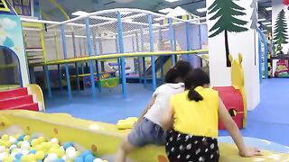 Indoor playground Bella & Misa with Miss polly had a dolly song
