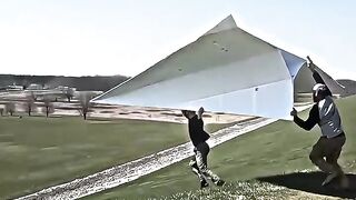 Other Paper Airplane vs Legends Airplane