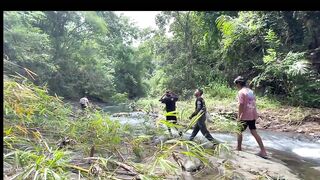 Survival Cooking in the Wild! Catching River Snails & Bamboo Shoots