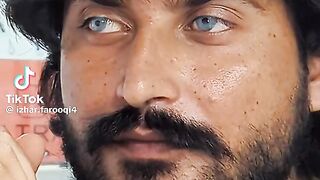 izhar farooqi