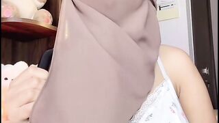 Buah dada berbentuk buah pepaya