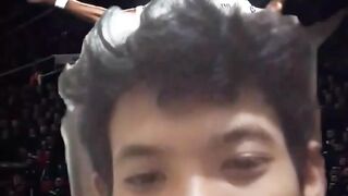 Saya lagi di lapangan sepak bola