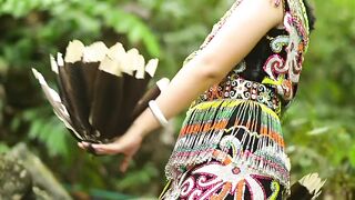 TRADITIONAL DAYAK DANCE