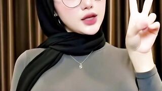 Payudara yang menggairahkan kaum lelaki