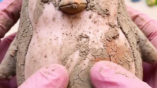 CLEANING A RUBBER DOLL #3