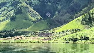 Pemandangan Alam Ini Bikin Susah Kedip 😍🏔️”.