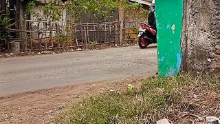 Vidio pinggir jalan