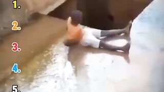 Funniest Chicken Scream Moment 😂