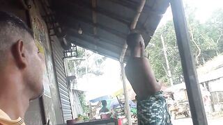 বাজারে