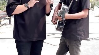 Street performer 4
