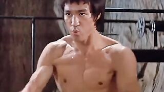 Bruce Lee com nuntiaco