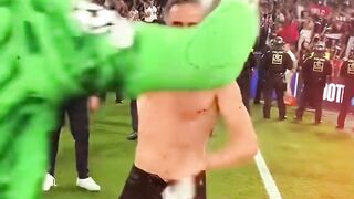 Tentangbola 16