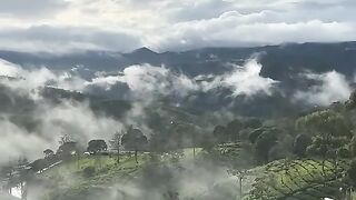 Atas awan