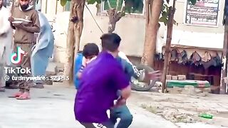 Street prank 🤯