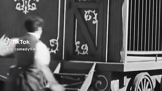 Charlie Chaplin comedy 😹