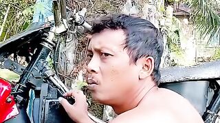 A really funny video—it's about a Sunday meal where the cassava leaves made my backside itch.