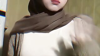 Selling hijab products 4