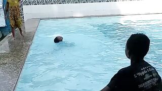 Belajar berenang 2