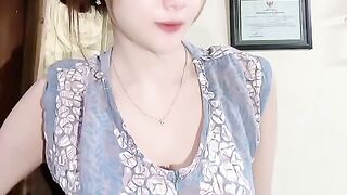 Elegant Style & Confident Look