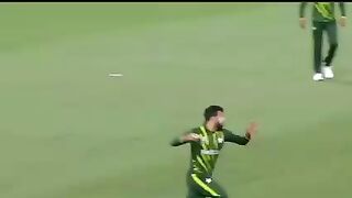 Shadab Khan Run Out